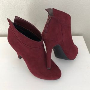 Jessica Simpson ankle boots